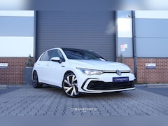 Volkswagen Golf - 1.5 eTSI R-Line Business