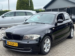BMW 1-serie - 116i High Exe Sportline Xenon 2011 Zwart Leder