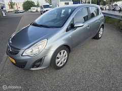 Opel Corsa - 1.2-16V Cosmo AUTOMAAT, AIRCO, 99700 NAP, 5 DEURS