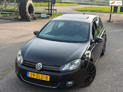 Volkswagen Golf - 1.4 TSI Highline | PANO | Automaat