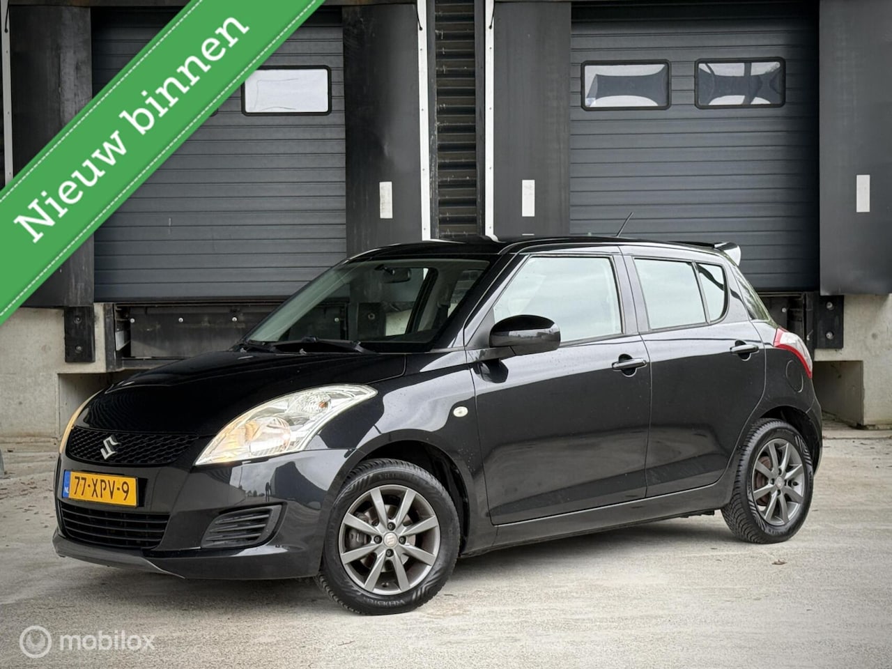 Suzuki Swift - 1.2 Sport|Stoelverwarming|All seasons|Airco - AutoWereld.nl