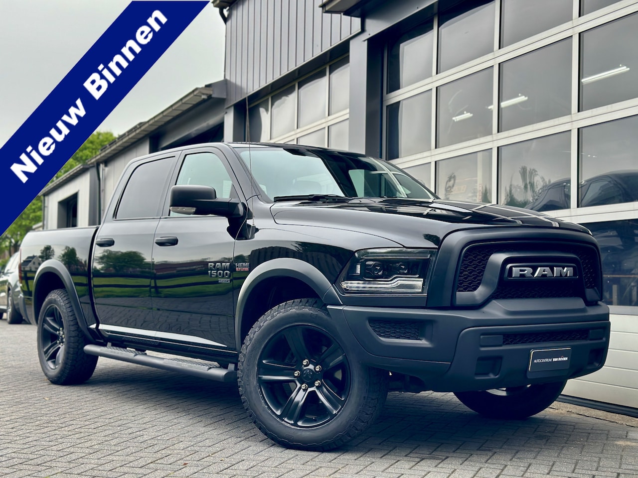 Dodge Ram 1500 - | 4x4 | LPG | 6-persoons | Stoel/stuur verwarming | Trekhaak | 3500 kg | Navigatie | Leer - AutoWereld.nl