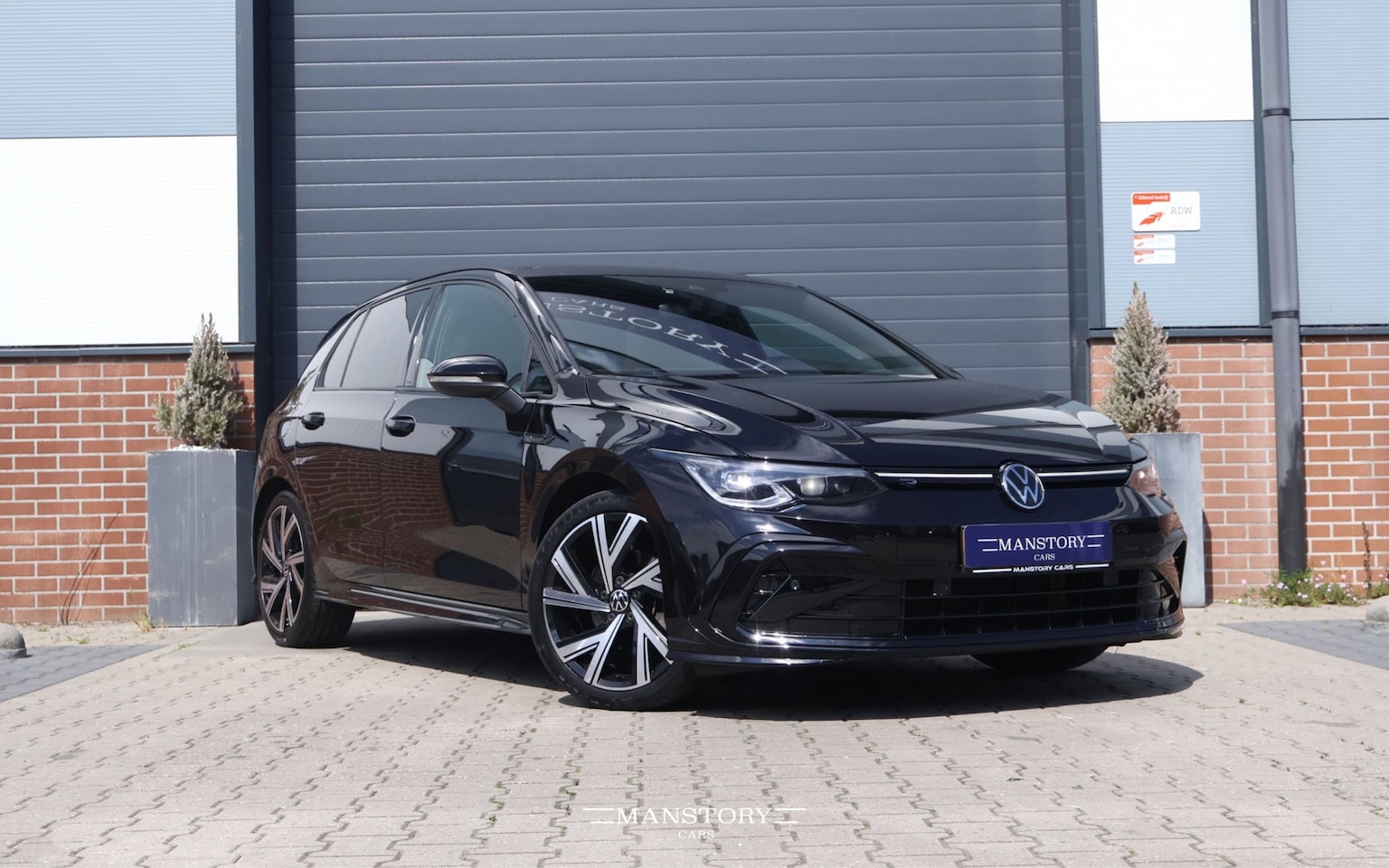 Volkswagen Golf - 1.5 eTSI R-Line 1.5 eTSI R-Line - AutoWereld.nl