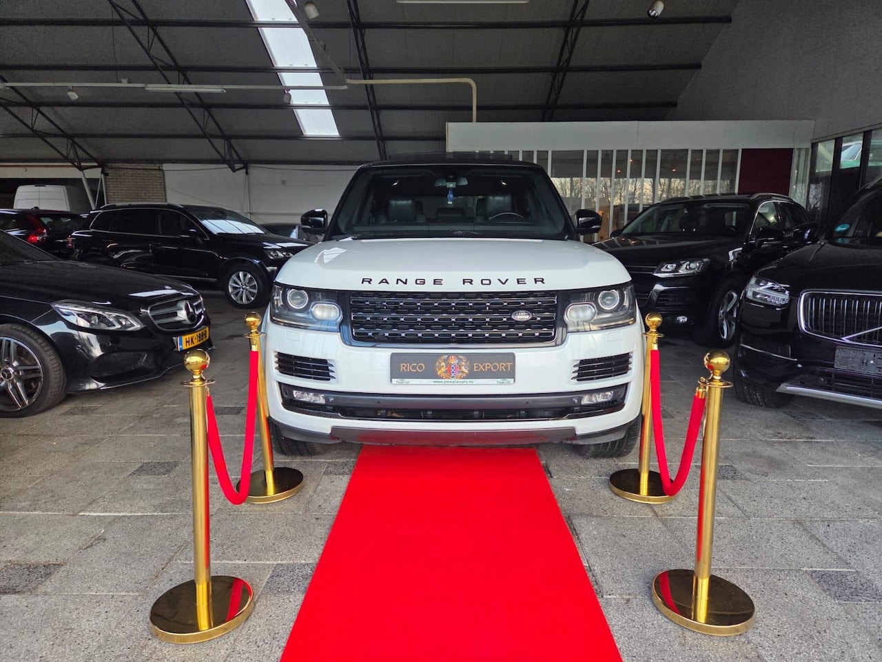 Land Rover Range Rover - 3.0 TDV6 VOGUE PANORAMA DIGITAL CAMERA FULL 2013! - AutoWereld.nl