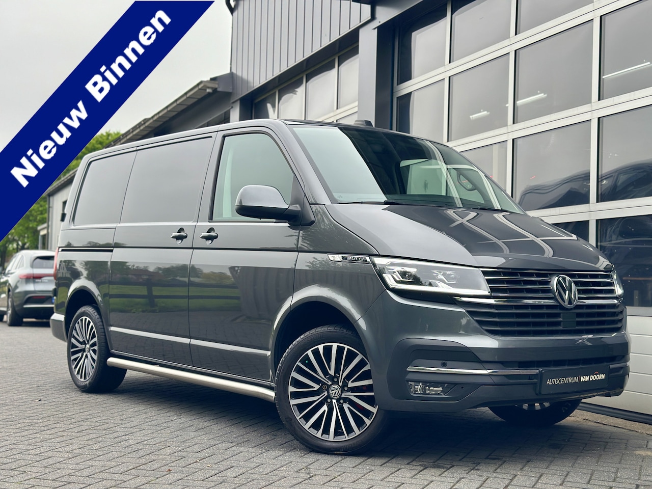 Volkswagen Transporter - 2.0 TDI | 110pk | Bulli | Digitale cockpit | Adapt Cruise | BPM vrij | 3 zits | LED koplam - AutoWereld.nl