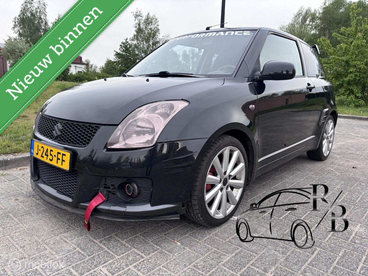 Suzuki Swift - 1.6 Sport Airco uitlaatsysteem CarPlay - AutoWereld.nl