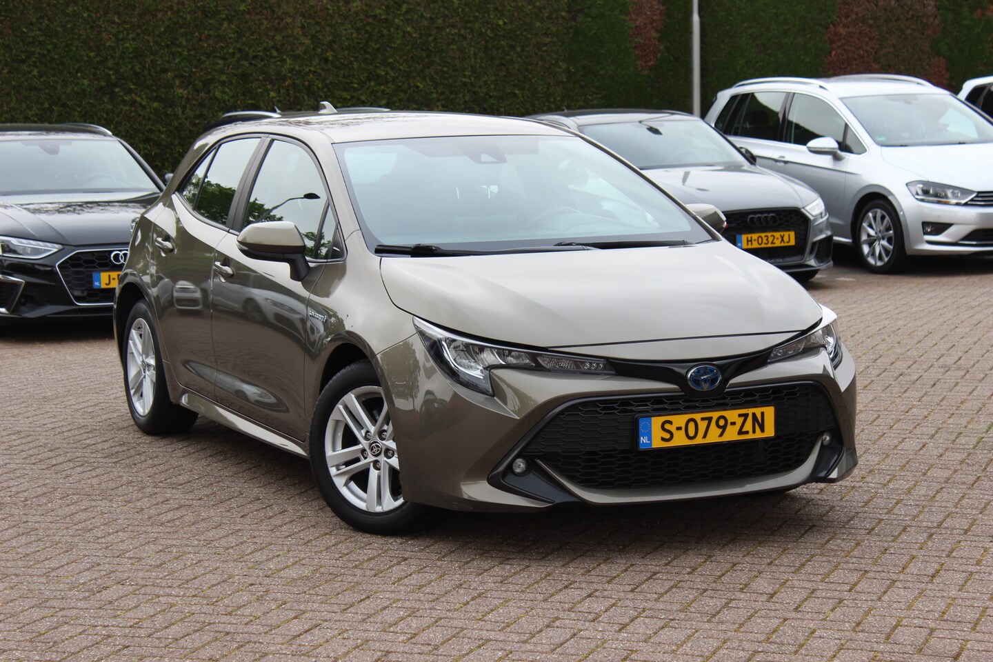 Toyota Corolla - 1.8 Hybrid Active / Camera / CarPlay / 16'' / DAB / ACC / Bluetooth - AutoWereld.nl