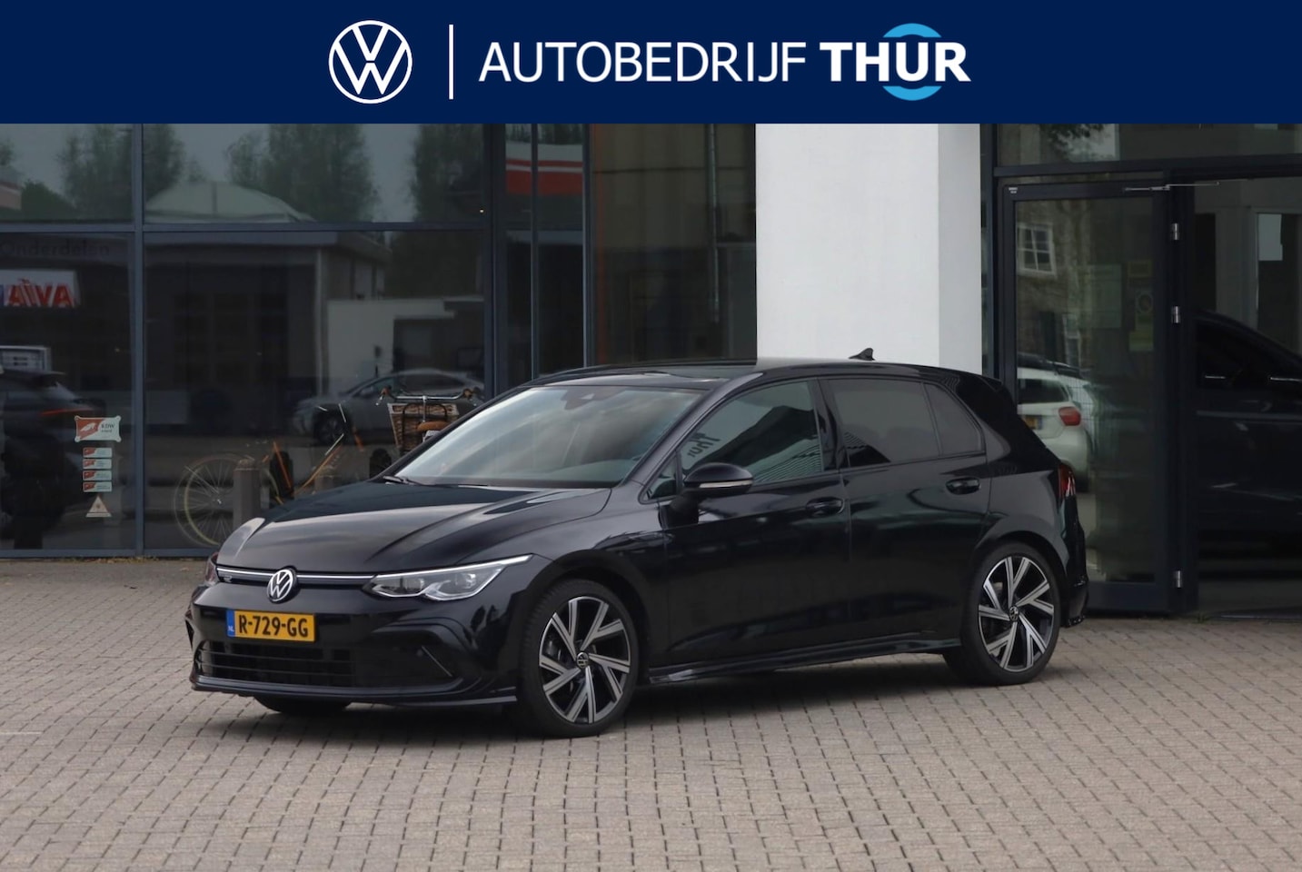 Volkswagen Golf - 1.5 eTSI R-Line Business+ 150PK / 110kW DSG, Panoramadak, 18" 'Bakersfield' LMV, LED Matri - AutoWereld.nl
