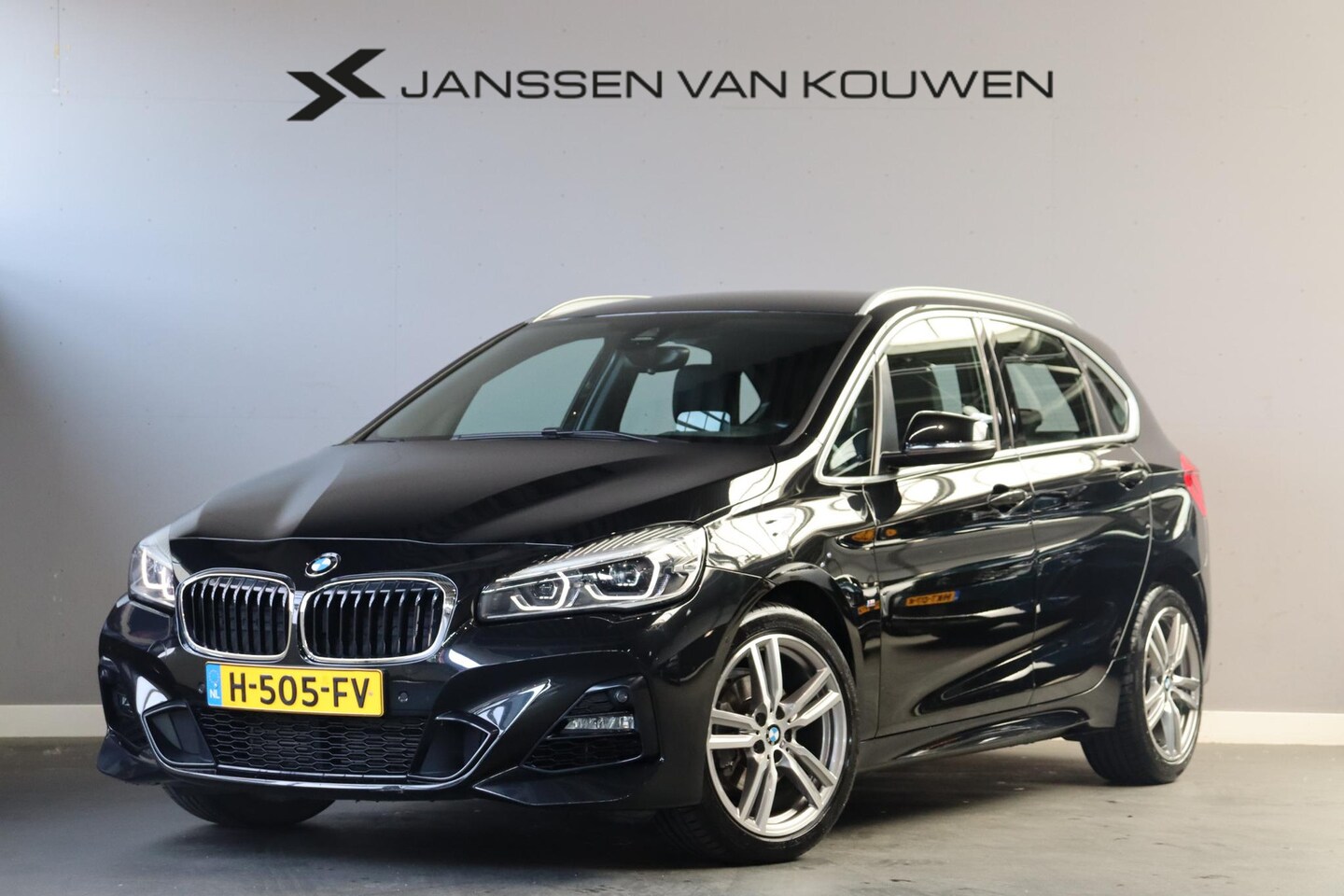 BMW 2-serie Active Tourer - 218i High Executive Edition M Sport Automaat Lederen Sportstoelen Stoelverwarming Head-Up - AutoWereld.nl