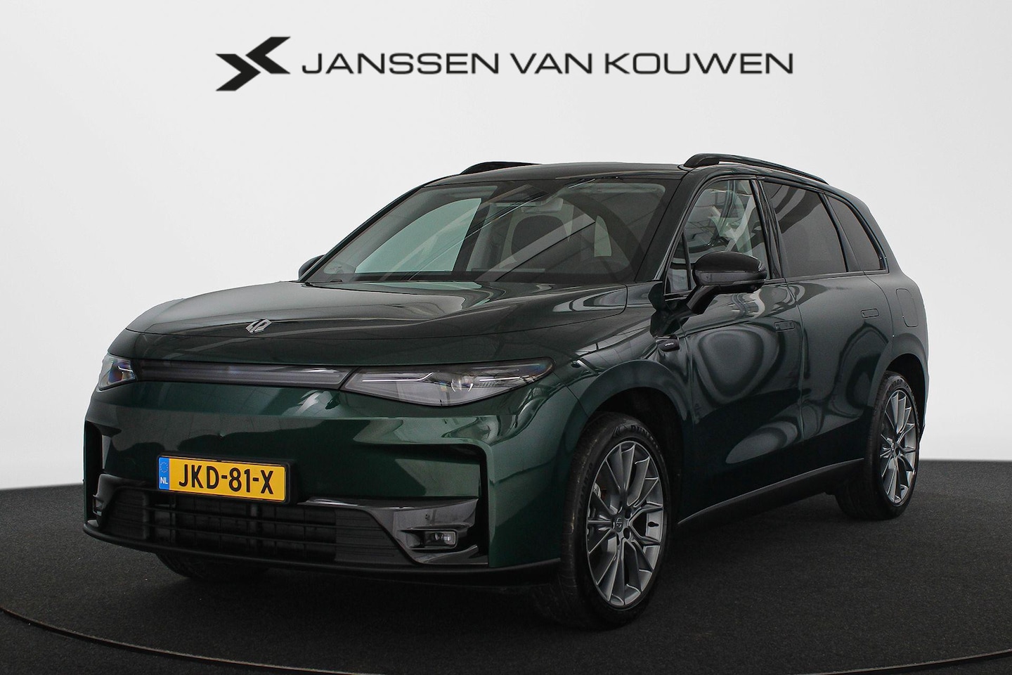 Leapmotor C10 - Design ProMax AWD 81.9 kWh 600pk / Full Option - AutoWereld.nl