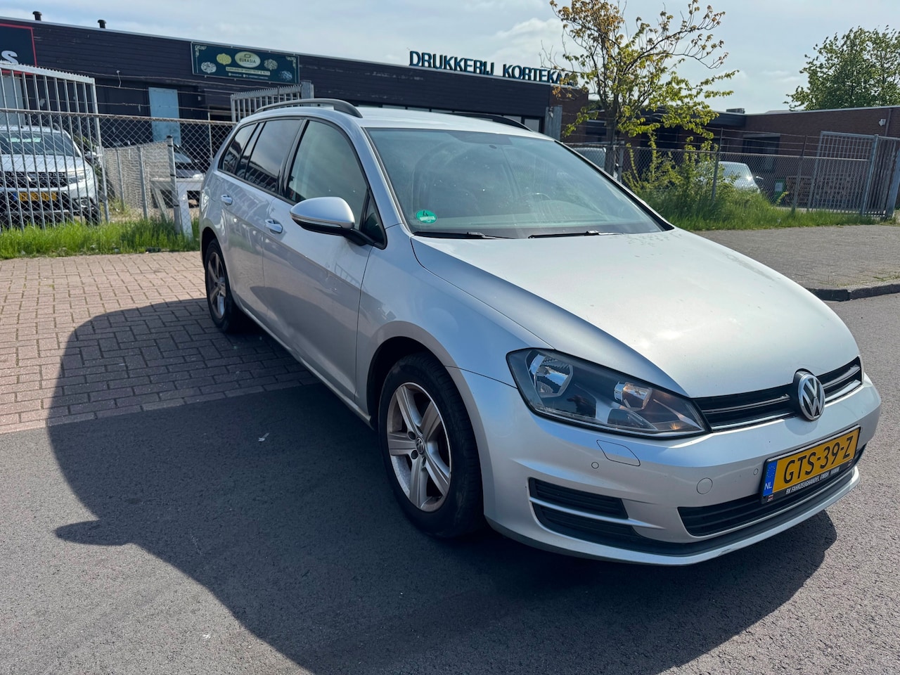 Volkswagen Golf - 1.6 TDI DSG-AUTOMAAT EURO 6 NAVI/CLIMA - AutoWereld.nl