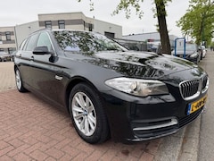 BMW 5-serie Touring - 520d 190pk High Executive Automaat Airco/ECC, Navigatie, Camera, Leder Nette Auto