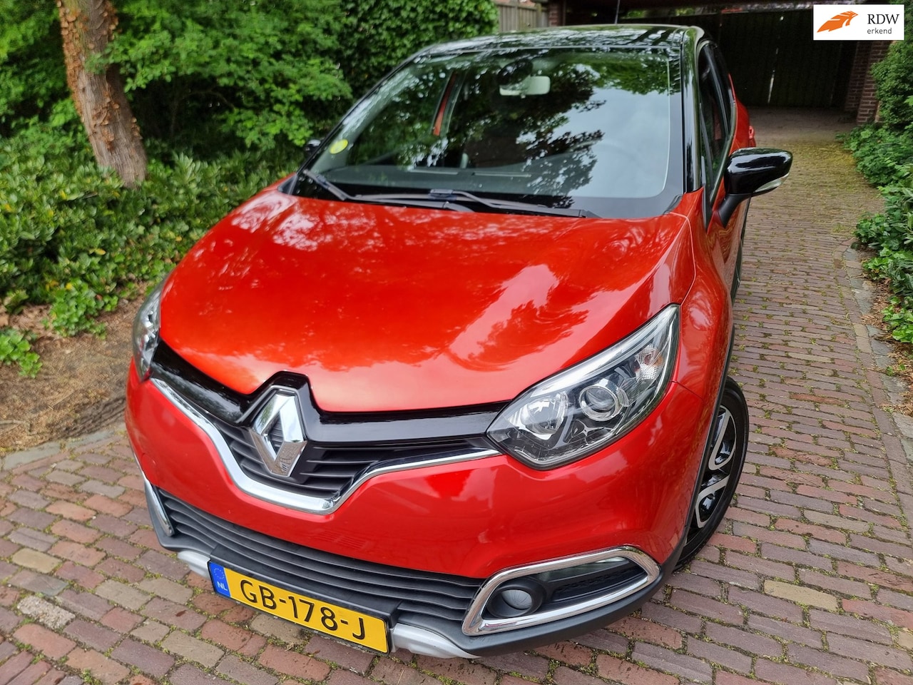 Renault Captur - 1.5 dCi Helly Hansen R-Link Navi - AutoWereld.nl