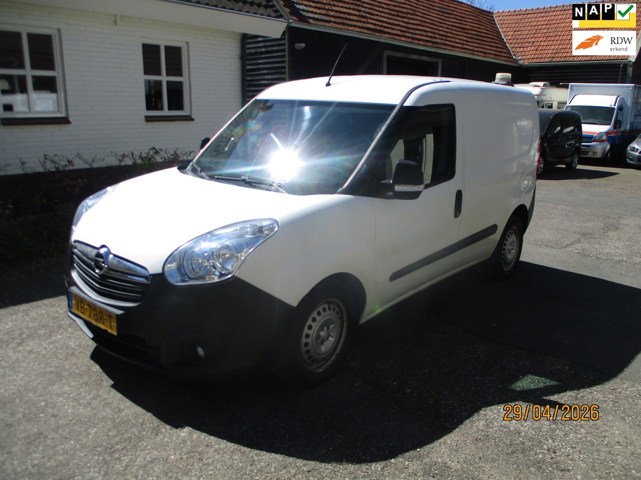 Opel Combo - 1.3 CDTi L1H1 ecoFLEX 1e. Eig, nette auto - AutoWereld.nl
