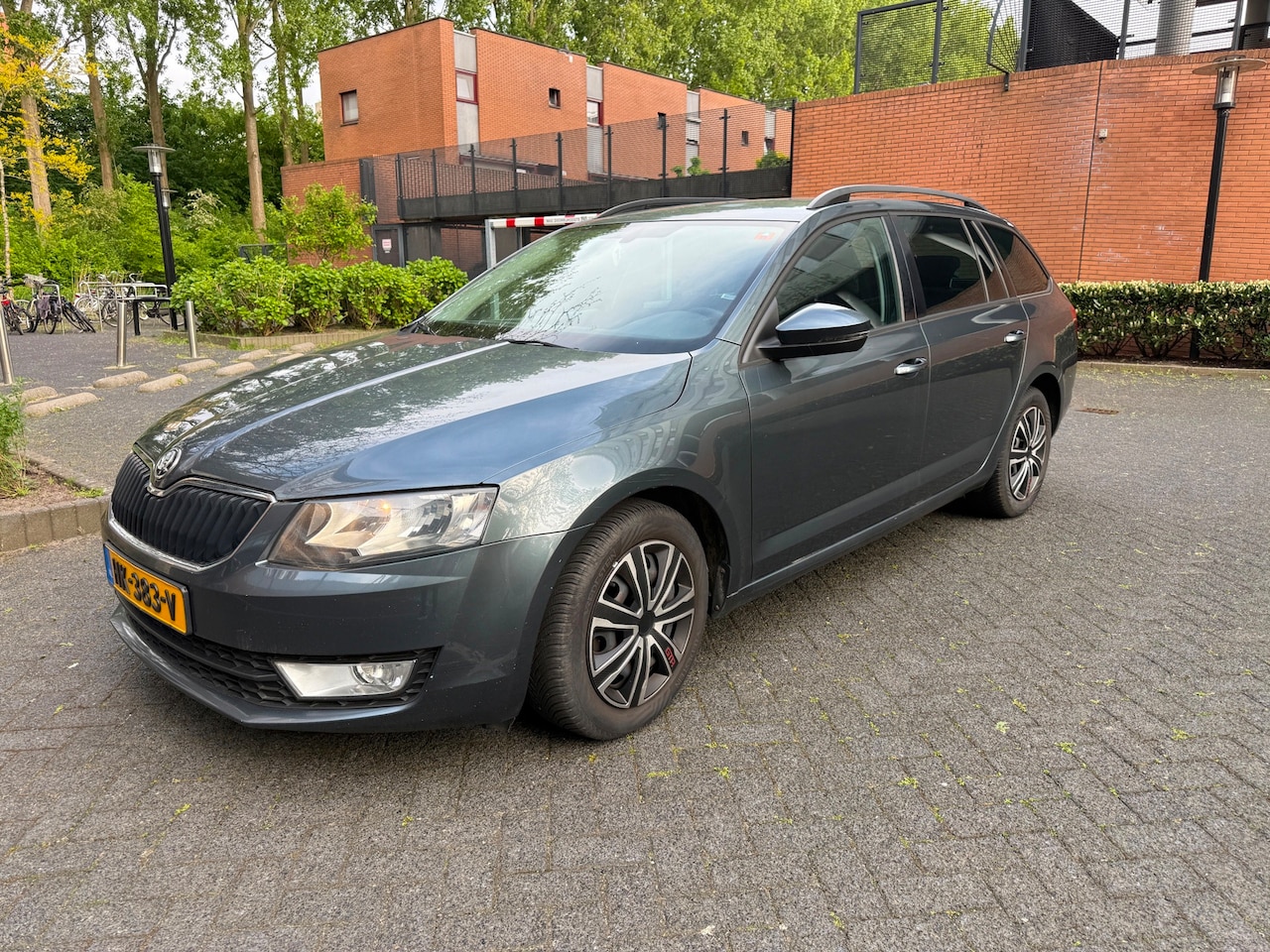 Skoda Octavia Combi - 1.6 TDI Greentech Active 1.6 TDI Greentech Active - AutoWereld.nl