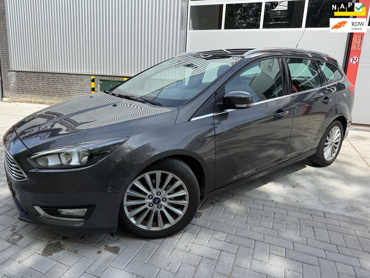 Ford Focus Wagon - 1.0 First Edition 1.0 First Edition Nieuwe APK - AutoWereld.nl