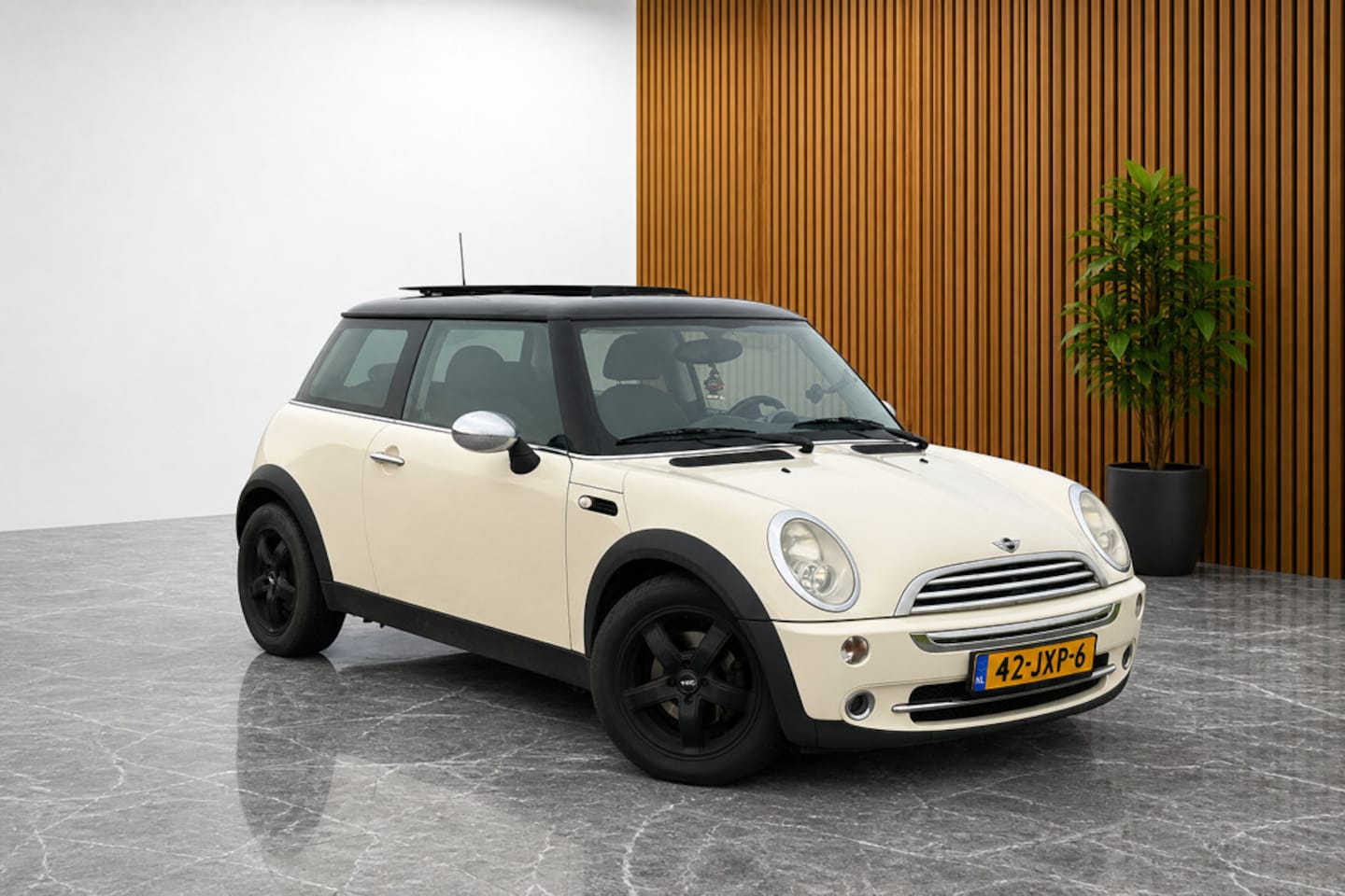 MINI One - Mini 1.6 Pepper Sport (PANORAMADAK, GOED ONDERHOUDEN, STOELVERWARMING, AIRCO, ELEKT RAMEN, - AutoWereld.nl