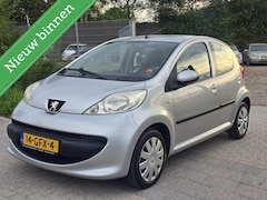 Peugeot 107 - 1.0-12V XS Urban Move