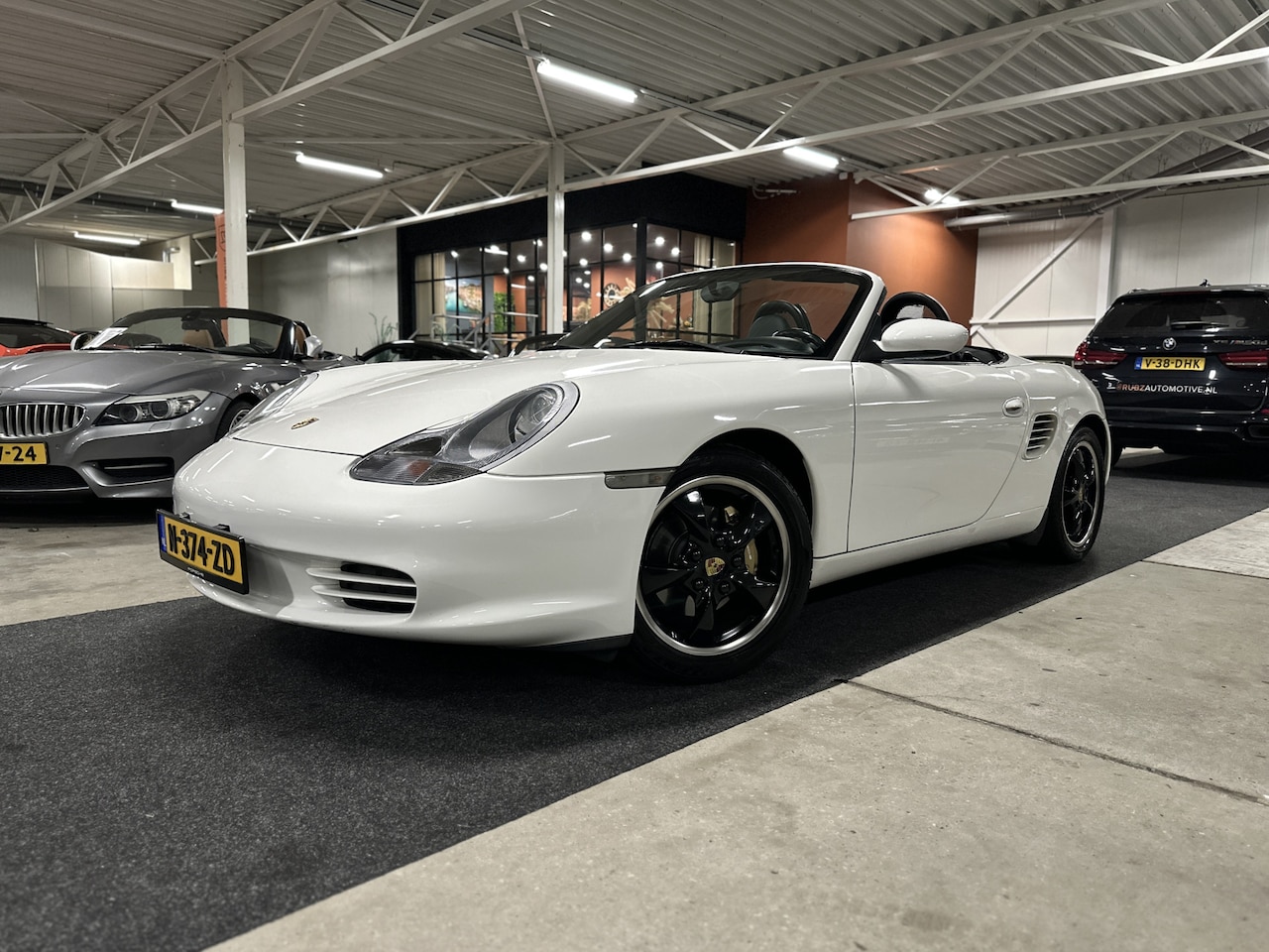 Porsche Boxster - [986] 2.7 Tiptronic l Facelift l Xenon l Premium Sound l CarPlay - AutoWereld.nl
