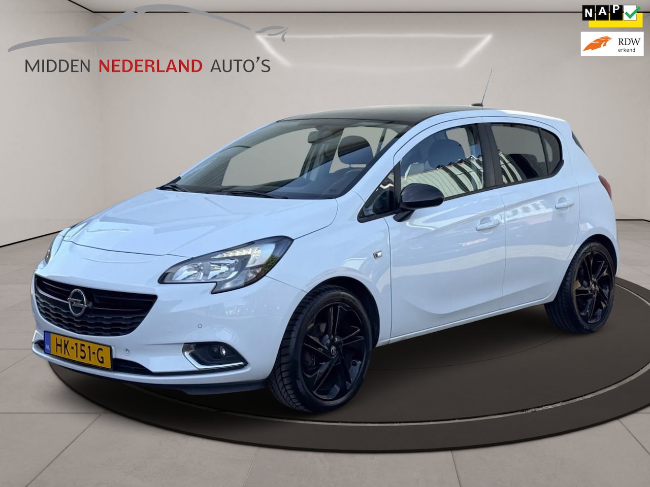Opel Corsa - 1.4 Color Edition * AUTOMAAT * FIETSENDRAGER * STOEL/STUUR VERWARMING* - AutoWereld.nl
