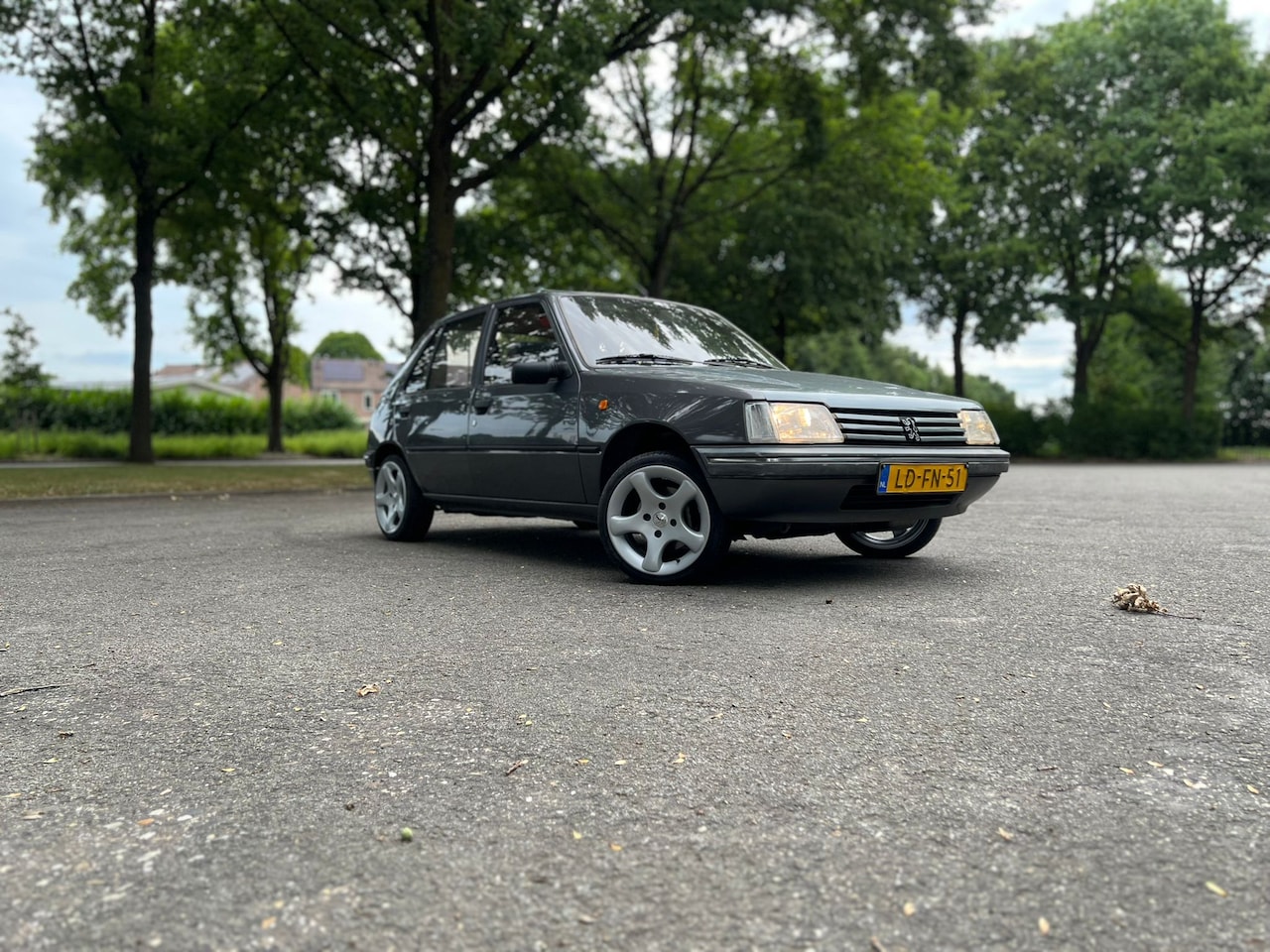 Peugeot 205 - 1.6 GT - AutoWereld.nl