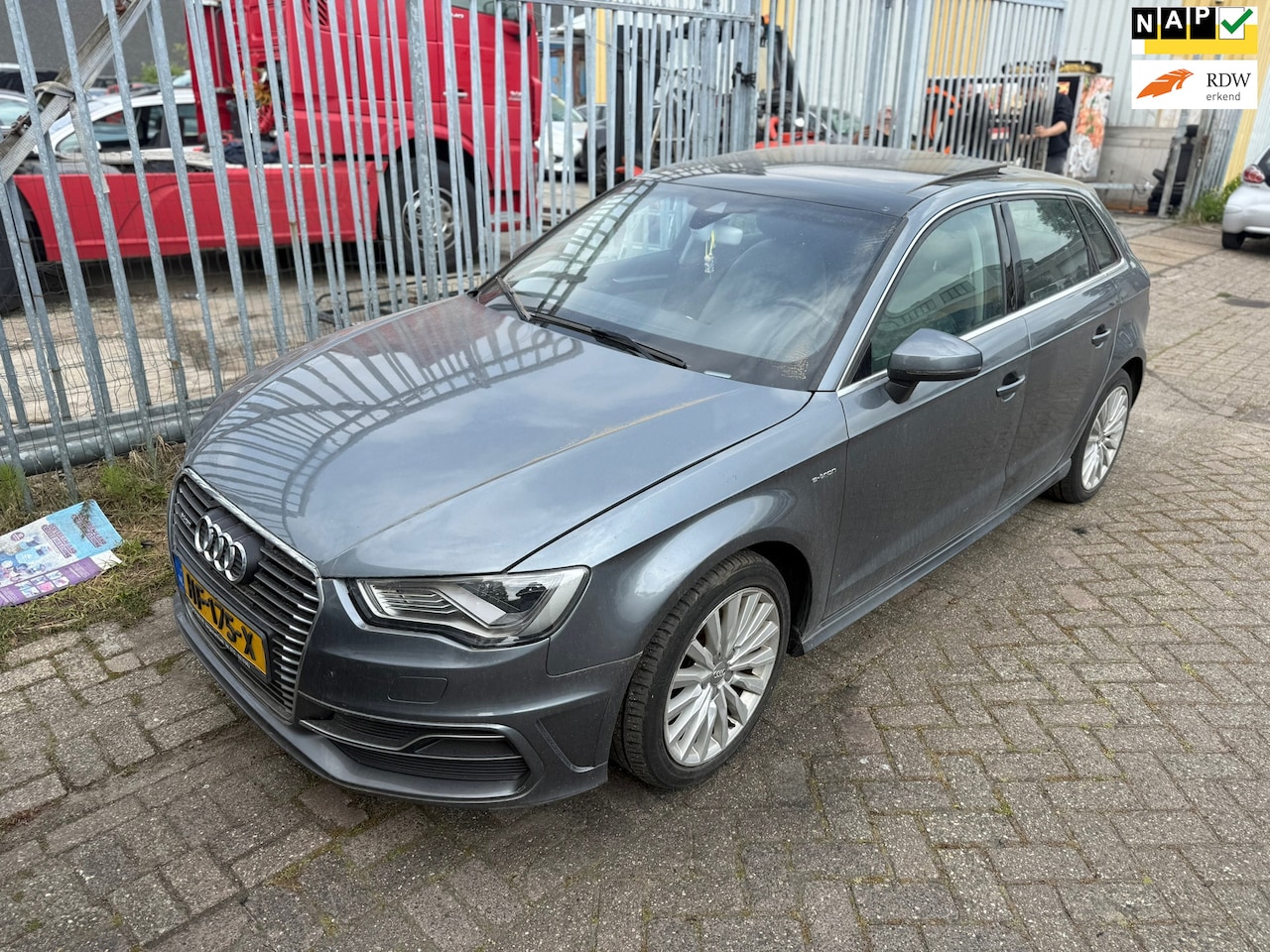 Audi A3 Sportback - 1.4 e-tron PHEV Attraction 1.4 e-tron PHEV Attraction - AutoWereld.nl