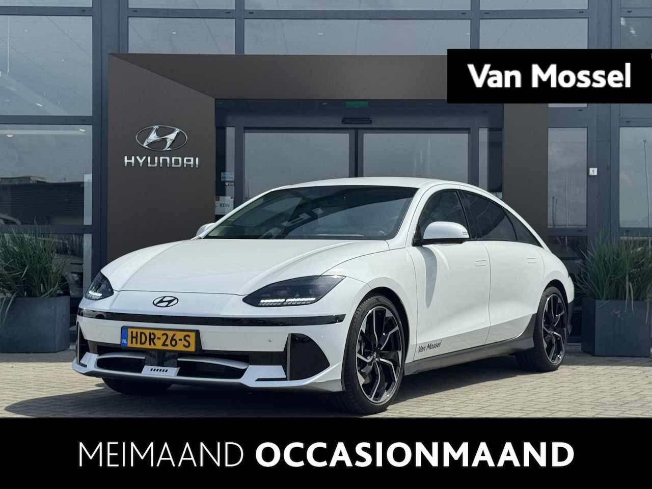 Hyundai IONIQ 6 - Lounge 77.4 kWh | Airco | 100% SOH | Cruise Control | Navigatie | Lederen bekleding | lich - AutoWereld.nl