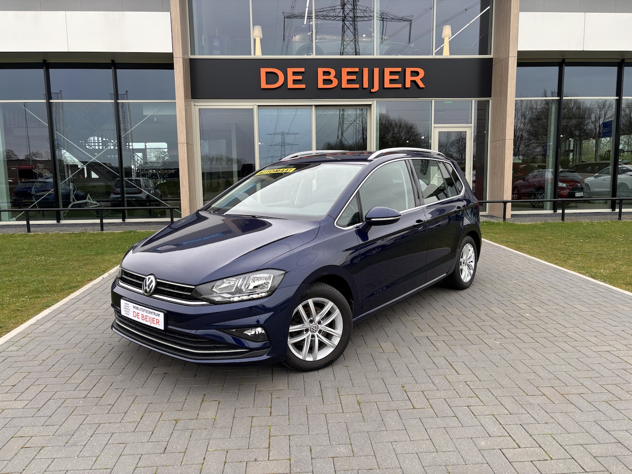 Volkswagen Golf Sportsvan - 1.5 TSI DSG 150 pk Highline Trekhaak I Navigatie I Cruise - AutoWereld.nl