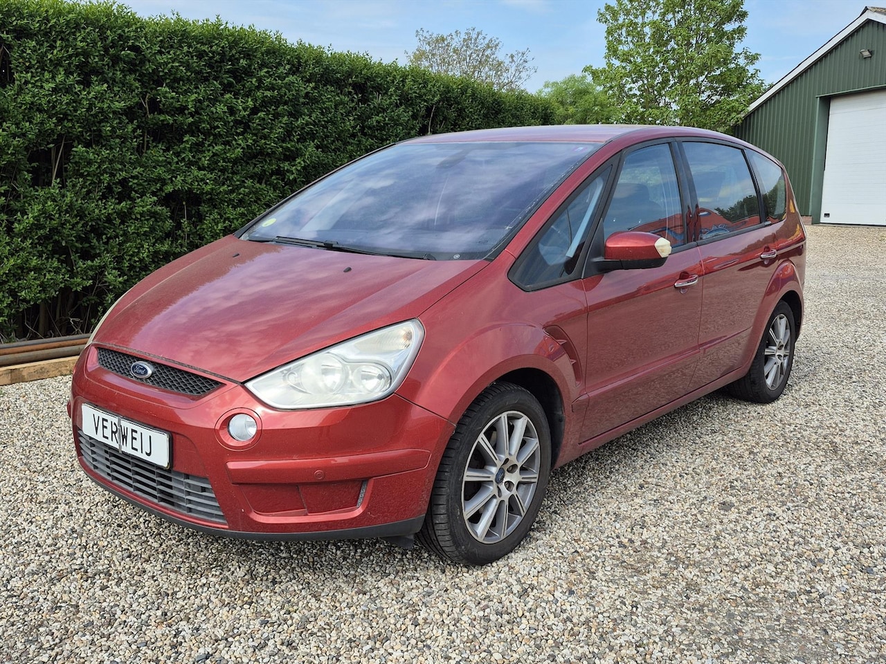 Ford S-Max - 2.0 16V Titanium | Clima | Cruise | PDC | Trekhaak - AutoWereld.nl