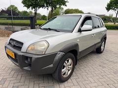 Hyundai Tucson - 2.0i Style World Cup edition Leer clima trekhaak km NAP