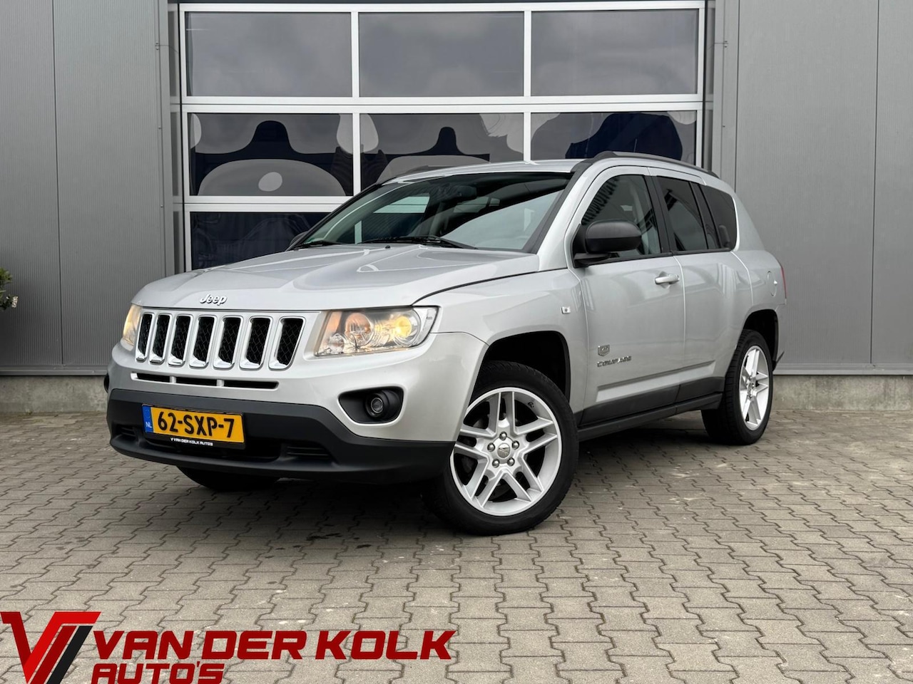 Jeep Compass - 2.4 Limited 4WD | Leder | Navigatie | Trekhaak | Cruise | Stoelverwarming | Climate - AutoWereld.nl