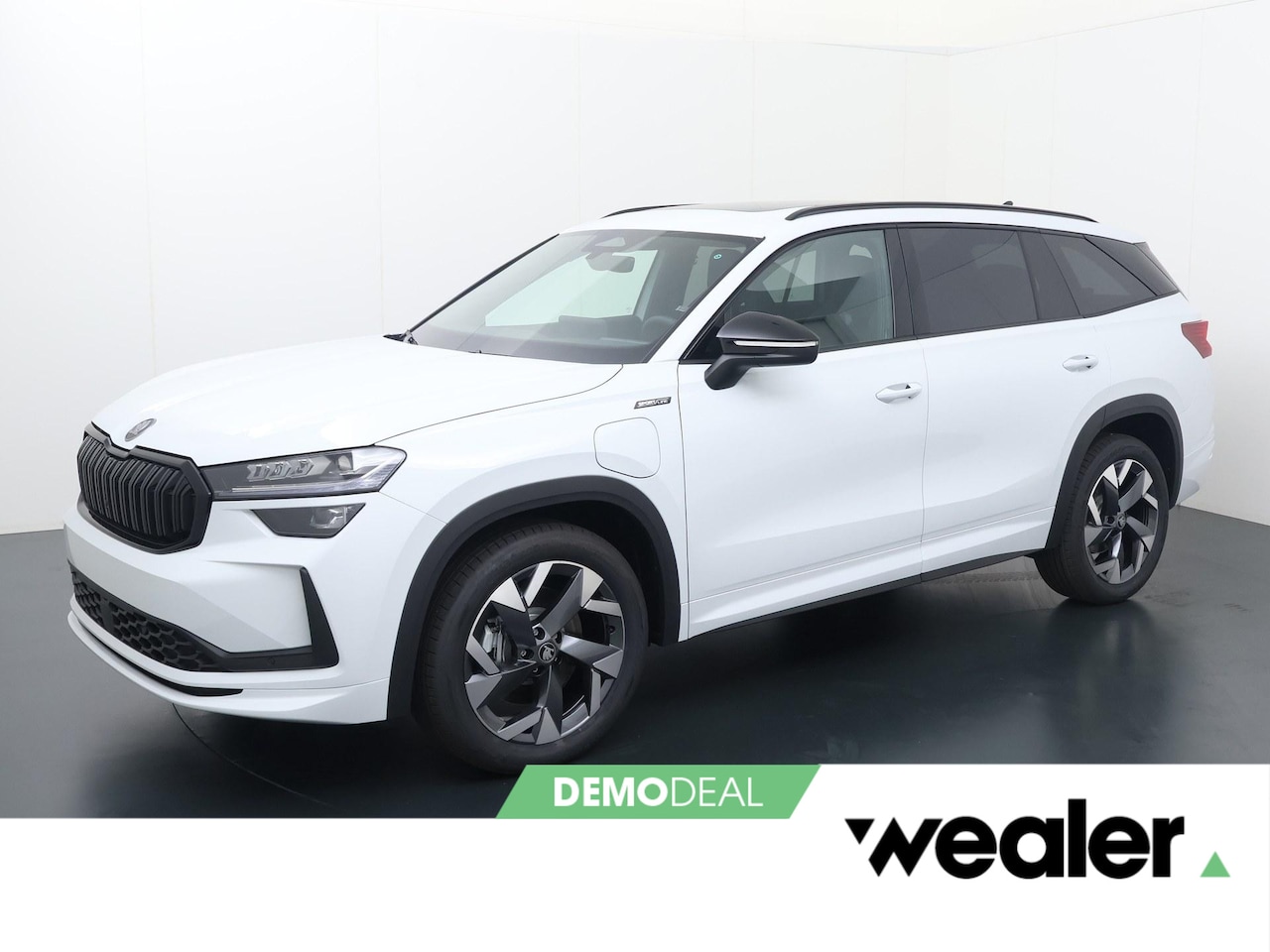 Skoda Kodiaq - Sportline Business 1.5 TSI PHEV 204 PK | Trekhaak | Panorama dak | 19" lichtmetalen velgen - AutoWereld.nl
