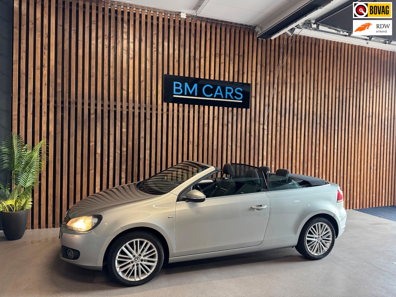 Volkswagen Golf Cabriolet - 1.2 TSI BlueMotion Airco, Cruise, Pdc - AutoWereld.nl