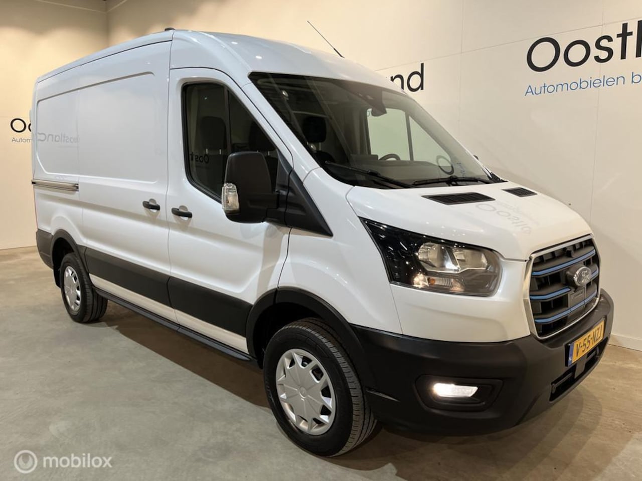 Ford E-Transit - 350 L2H3 Trend 68 kWh - AutoWereld.nl