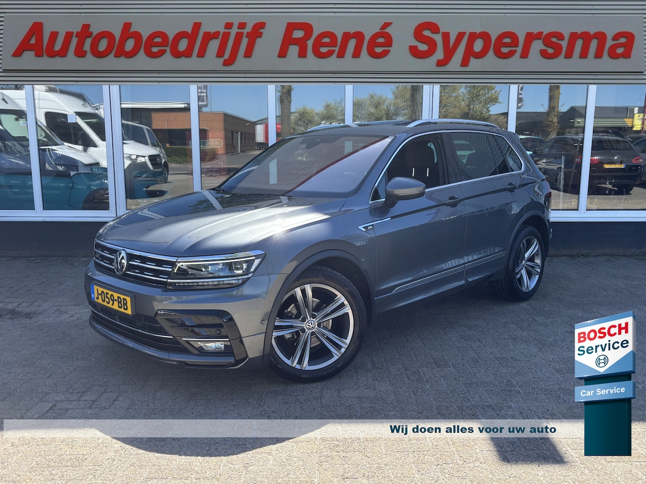 Volkswagen Tiguan - 1.5 TSI ACT Highline Business R | Pano | Keyless | 360 Camera | Stoelverwarming - AutoWereld.nl