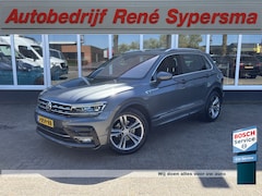 Volkswagen Tiguan - 1.5 TSI ACT Highline Business R | Pano | Keyless | 360 Camera | Stoelverwarming