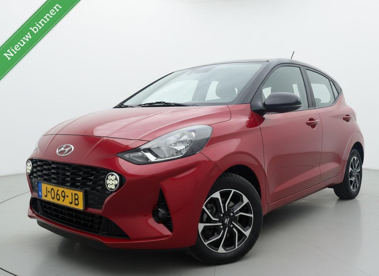 Hyundai i10 - 1.0 Comfort Carplay Cruise Airco Eerste Eigenaar Perfecte Staat Origineel Nederlands Nieuw - AutoWereld.nl