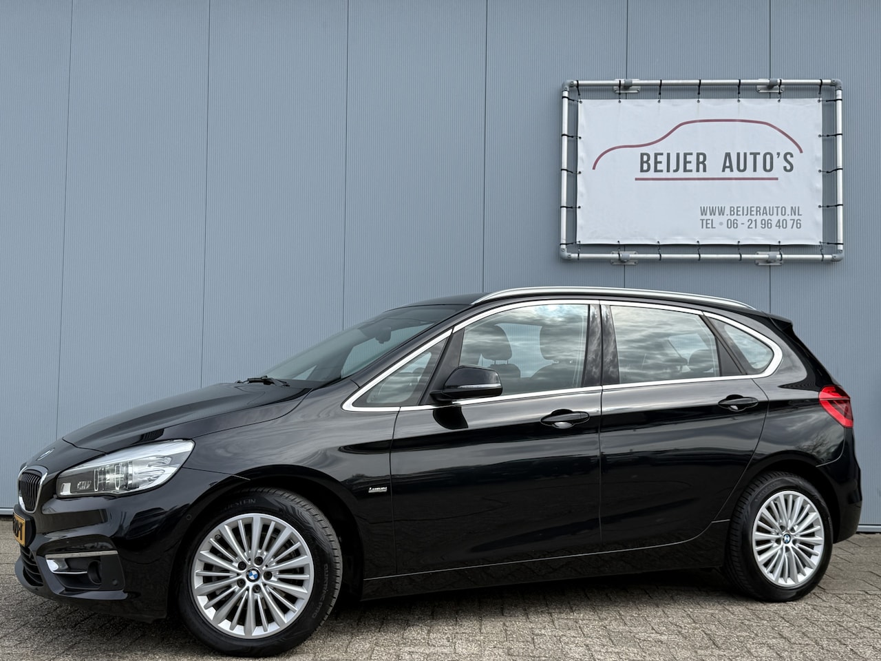 BMW 2-serie Active Tourer - 216d Corporate Lease Executive Automaat/Trekhaak/Leer. - AutoWereld.nl