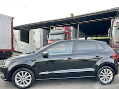 Volkswagen Polo - 1.4 TDI 75pk BlueMotion 5drs - navi - clima - cruise - facelift - bleutooth - pdc v+a - fr