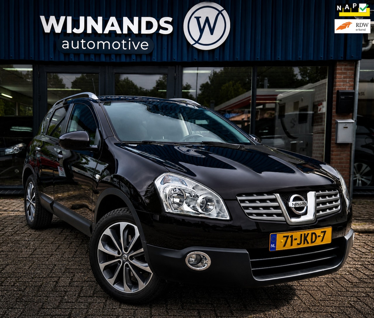 Nissan Qashqai - 1.6 Acenta Trekhaak Panoramadak Cruise Camera - AutoWereld.nl