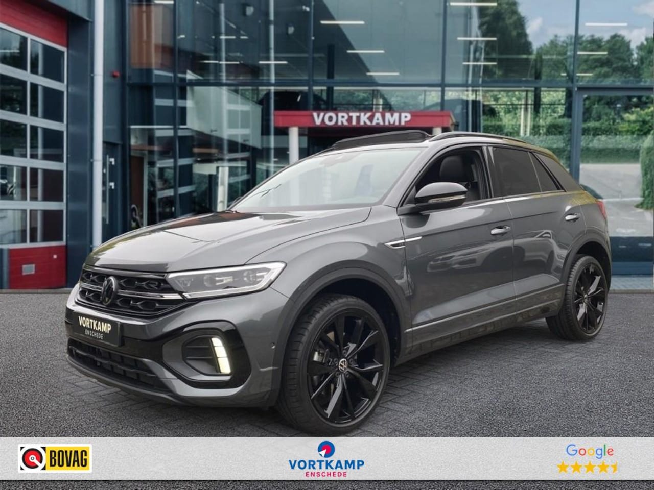 Volkswagen T-Roc - 1.5 TSI DSG R-LINE BLACK-OPTIC PANO-DAK/CAMERA/CARPLAY/ACC/STOELVERW - AutoWereld.nl