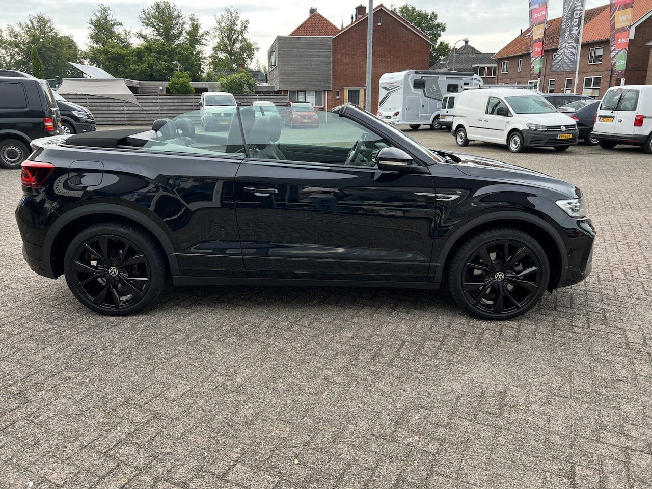 Volkswagen T-Roc Cabrio - 1.5 TSI R-Line black edition DSG  Full options - AutoWereld.nl