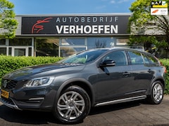 Volvo V60 Cross Country - 2.0 T5 AWD Nordic+ - AUTOMAAT - LEDER - XENON - PARKEERCAMERA - LANE ASSIST - STOELVERWARM