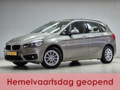 BMW 2-serie Active Tourer - 218i/ Automaat/ LED Koplampen/ Pano-Dak/ AFN Trekhaak/ Stoelv/ Clierw./ 16''LMV/ Cruise/ B