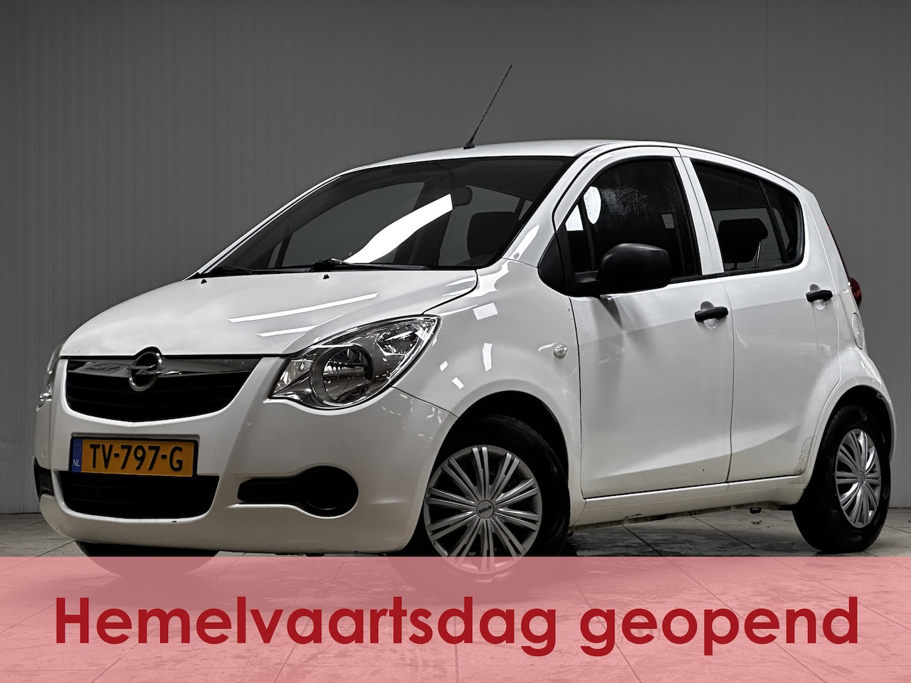 Opel Agila - 1.0 Edition/ APK 11-2026!/ Stuurbekr./ Bumpers in kleur/ Airbags/ Radio-CD/ Getint glas. - AutoWereld.nl