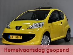 Peugeot 107 - 1.0-12V XR/ Schuif-Kantel Dak/ Stuurberk/ Radio-CD+AUX/ Airbags/ Deelbare Achterbank/ Bump