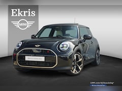 MINI Cooper S - 3-deurs | Favoured Uitvoering | Pakket XL | Harman Kardon | Driving Assistant Professional