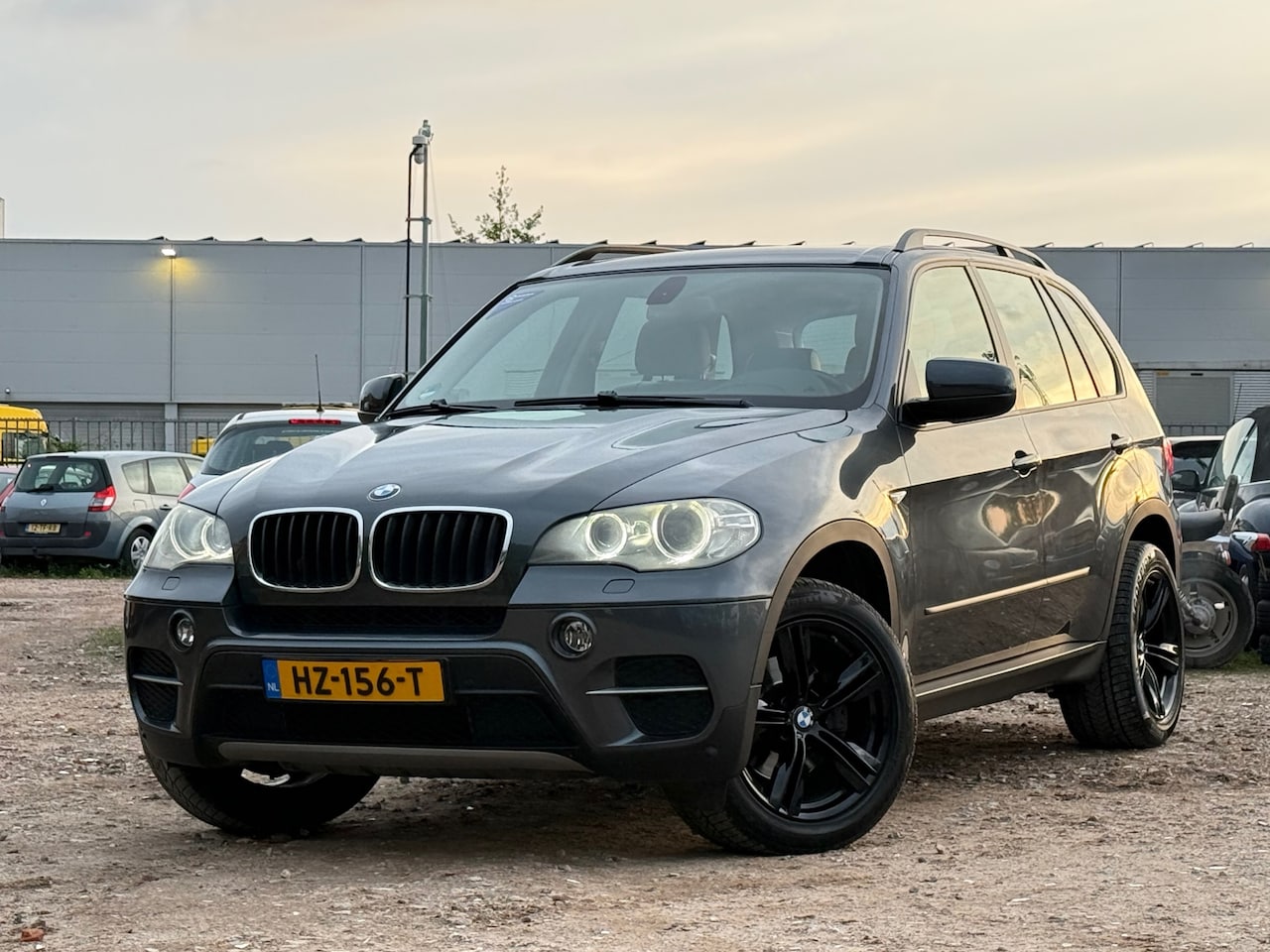 BMW X5 - XDrive30d High Executive/ LED / BLACK WHEELS - AutoWereld.nl