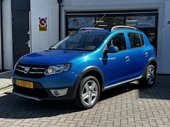 Dacia Sandero Stepway - 0.9 TCe Lauréate 4S banden | Airco | Navi | Cruise