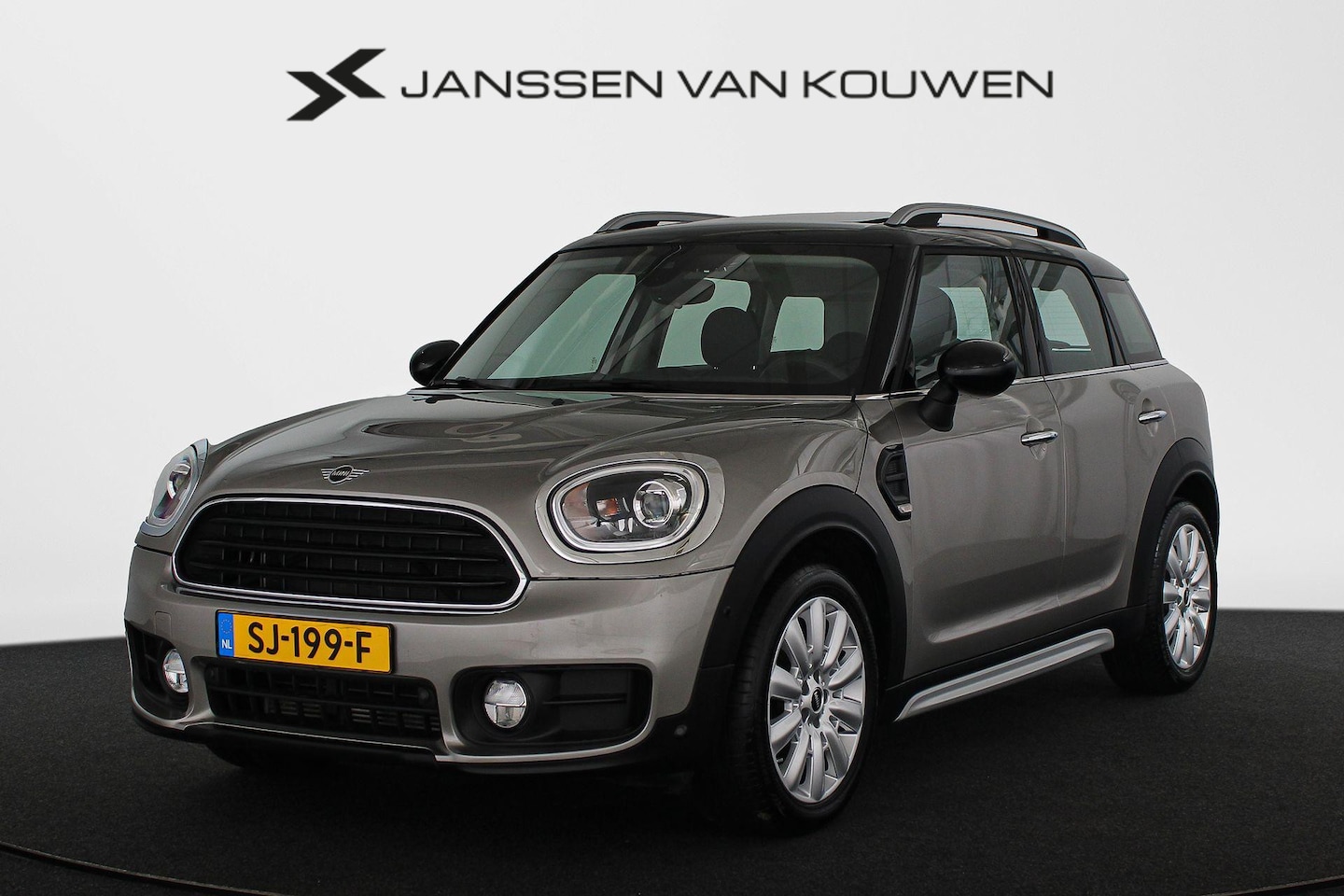 MINI Countryman - 1.5 Cooper Pepper Panoramadak Achteruitrijcamera Head-Up - AutoWereld.nl